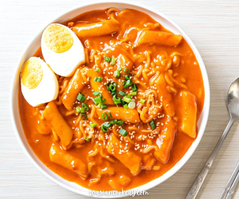 Easy Cheesy Rabokki with Ramen Noodles