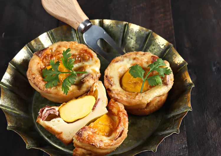 Gyeranppang (Korean Egg Bread)