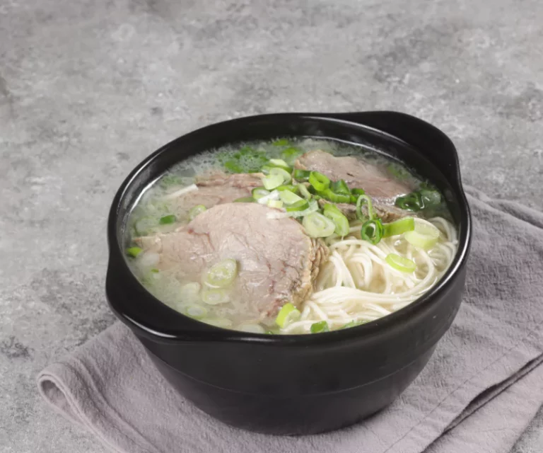 Seolleongtang (Korean Beef Bone Soup)