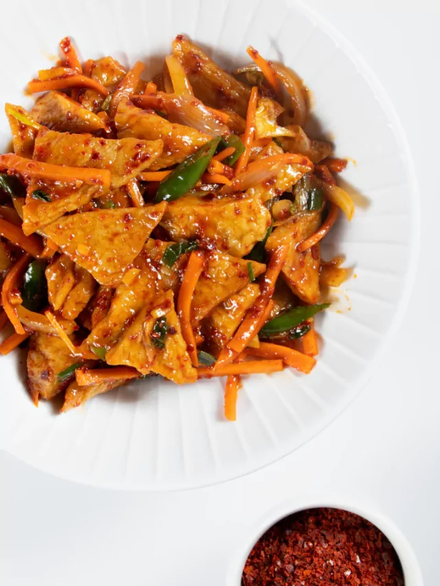 Spicy Eomuk Bokkeum (Korean stir-fried fish cakes)