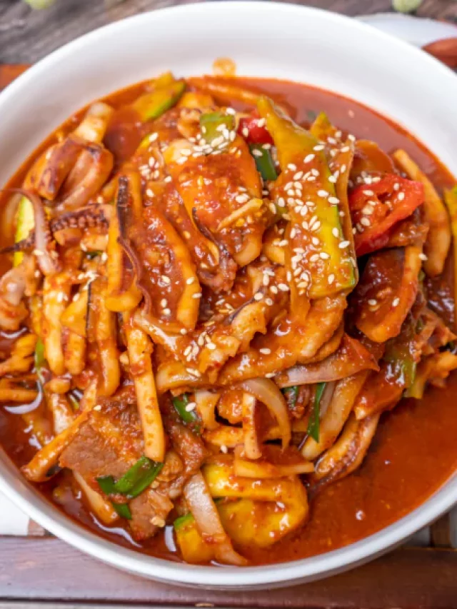 Spicy Korean Squid Stir Fry (30 Minutes ONLY!)