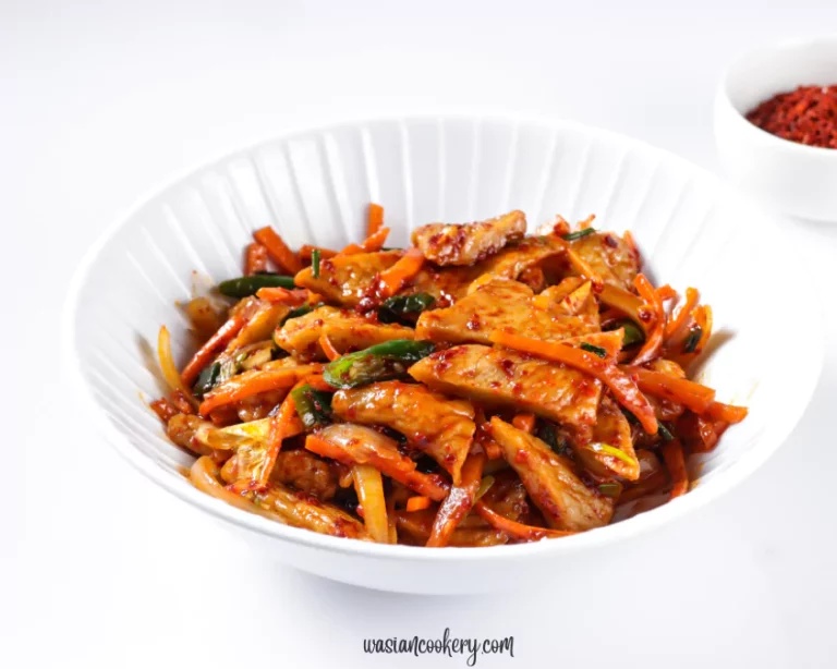 Spicy Eomuk Bokkeum (Korean stir-fried fish cakes)