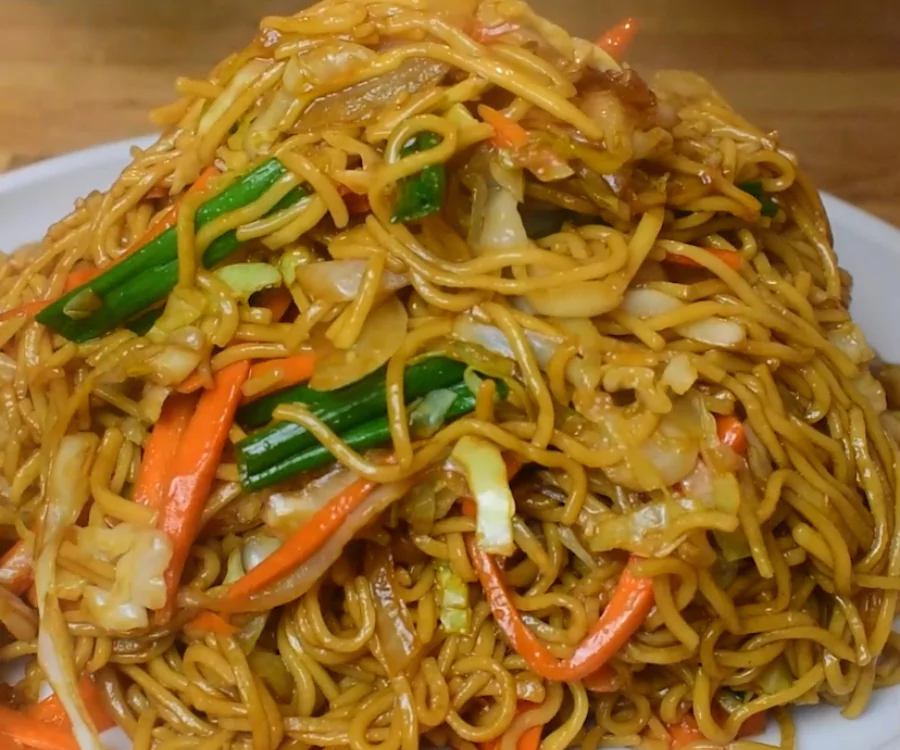 EASY 15-MINUTE LO MEIN RECIPE
