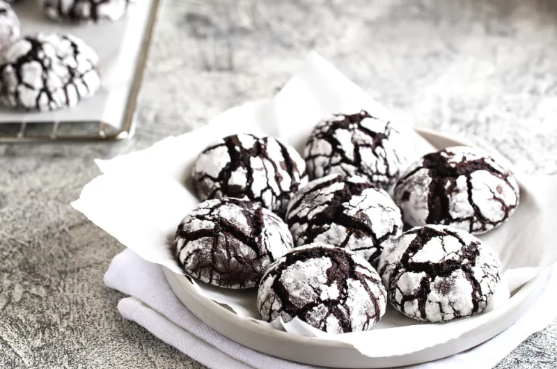 Spicy Chocolate Crinkle Cookies